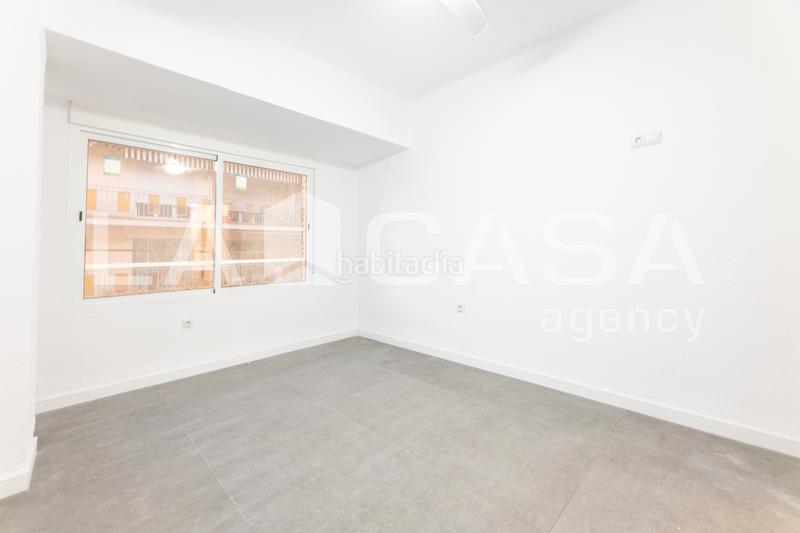 Foto 20df1100-cdd3-434a-9fb3-10867f59eb87. Appartement dans Torrefiel Valencia