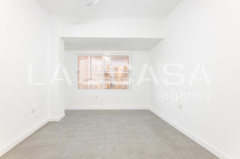 Foto 8e2fff4b-04cb-4aeb-9c03-743867751d43. Appartement dans Torrefiel Valencia