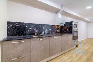 Etagenwohnung in Carrer Barcelona