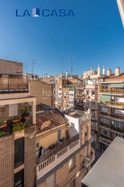 Foto 7c0db8cb-aa60-4eb7-8b21-ca7a167000d3. Pis amb calefacció a Fuente del Berro Madrid