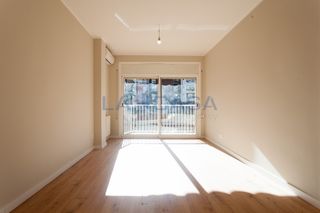 Piso  Calle castillejos