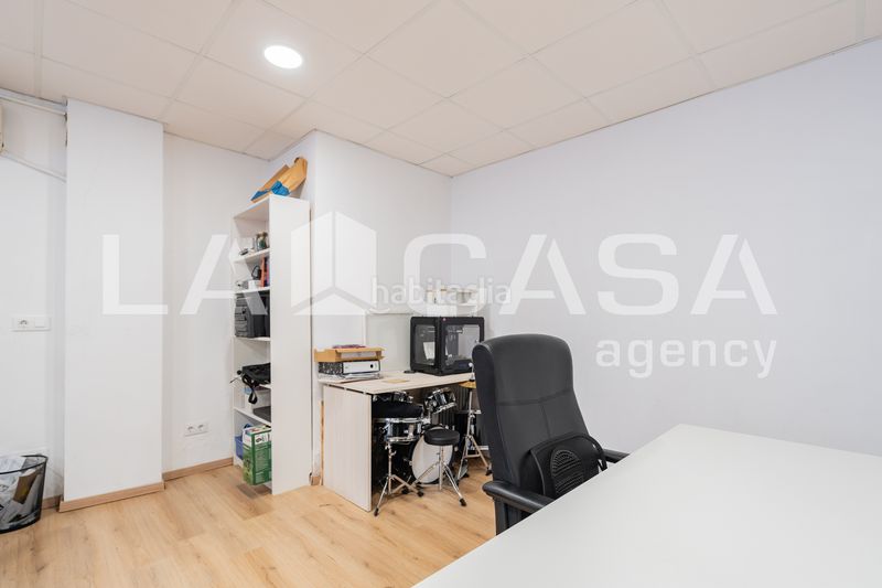 Foto 9eb71ab0-53f4-451b-bfaa-2afc6c9f67c0. Local comercial a L´Illa Perduda Valencia