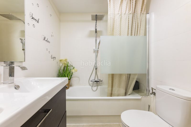 Foto 13c572a9-ab5f-4122-8fe1-559e42c34d0f. Pis amb aparcament a Mestalla Valencia