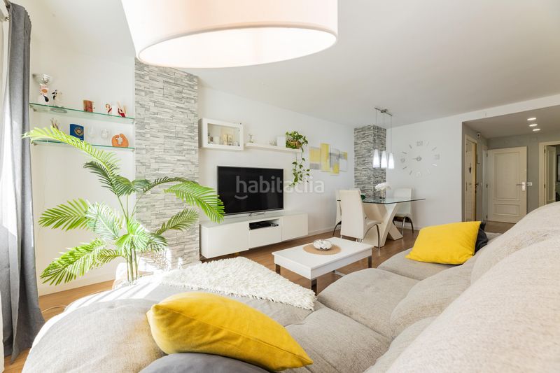 Foto ffd116aa-0b1e-49e6-830c-d120e718c365. Pis amb aparcament a Mestalla Valencia