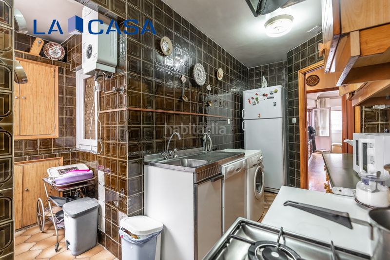 Foto bc991731-142a-48d3-b72f-af8ddcced99e. Piso en Palos de Moguer Madrid