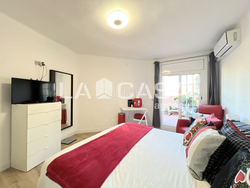 Foto d1b3eb80-9e55-45a9-bc56-be242d796944. Àtic a Prosperitat Barcelona