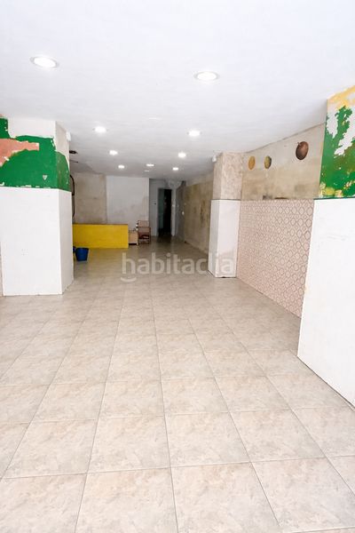 Foto 5fe592fa-face-48a1-9e9a-54f0507ae750. Local comercial a Riera Cornellà de Llobregat