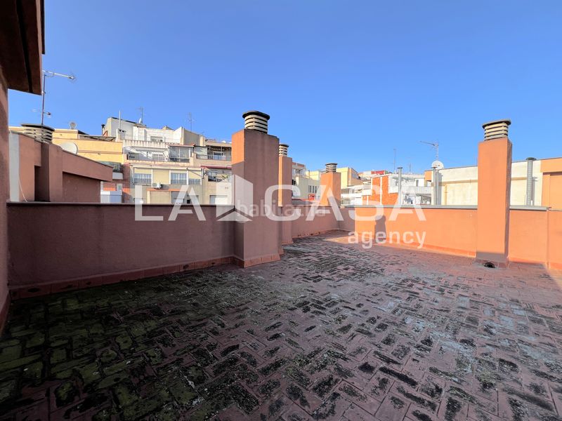 Foto a0bc02b8-cea3-4351-90ad-45556a417451. Pis a Trinitat Vella Barcelona