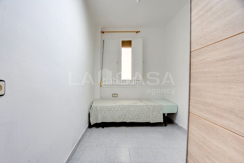 Foto 6d40bbbd-29d6-4f78-9f81-a63a32e96b2a. Pis a Prosperitat Barcelona