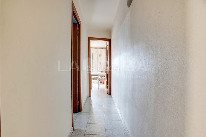 Foto f354c84d-c7d4-4ff7-a3fe-ce6833696a4b. Pis a Prosperitat Barcelona