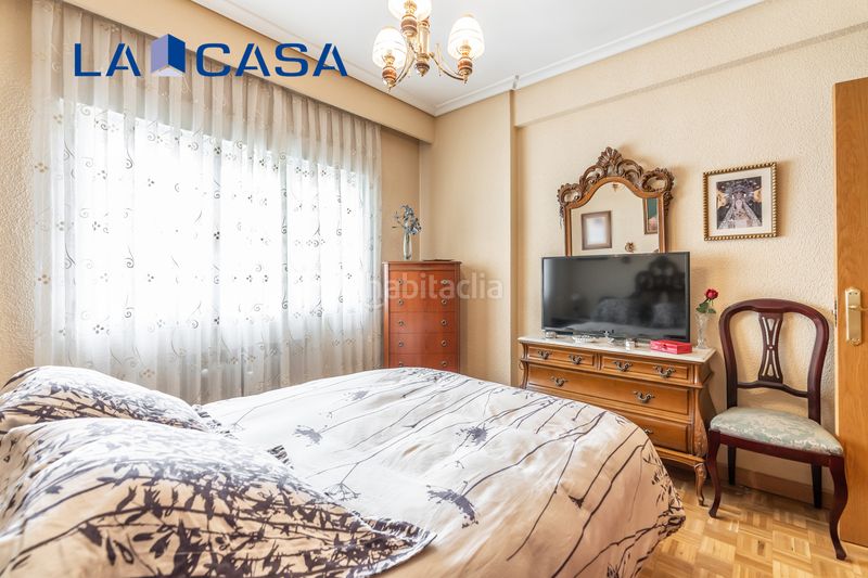 Foto e6398bad-b8fe-42fd-86eb-bdea42d87dd1. Piso en Palos de Moguer Madrid