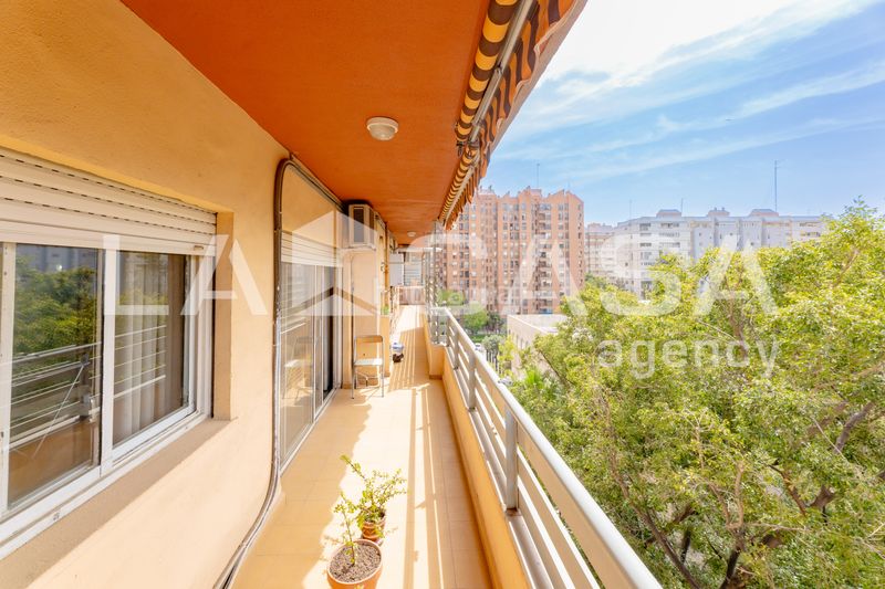 Foto 4b73c57b-7d02-4944-a457-e7c3b743eb0c. Pis amb aparcament a La Carrasca Valencia