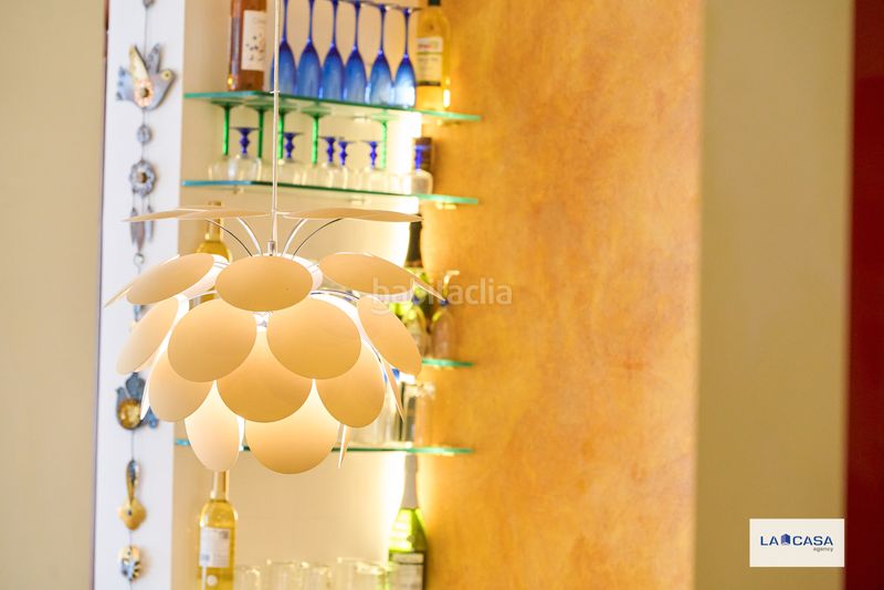 Foto 84fbec32-4098-437d-8bad-9290892672a3. Pis a Raval Barcelona