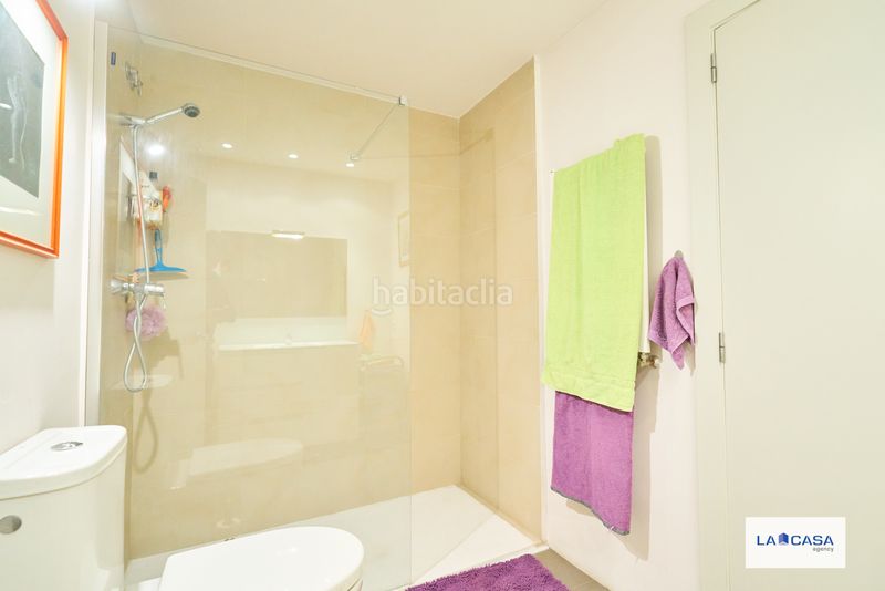 Foto 9e121653-cd88-4715-9ad5-e27fb7a324e4. Pis a Raval Barcelona