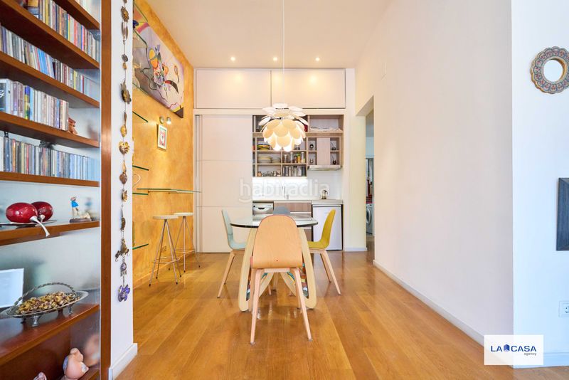 Foto 9e69beaf-a229-491e-9dcf-7e4fef3b47b0. Pis a Raval Barcelona