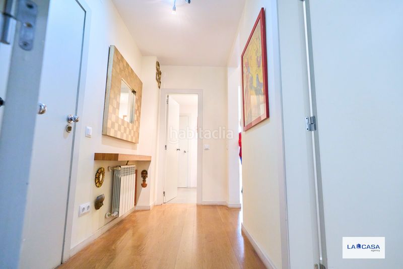 Foto a2379a2f-75c9-48b6-99c5-1b77185c2a20. Pis a Raval Barcelona