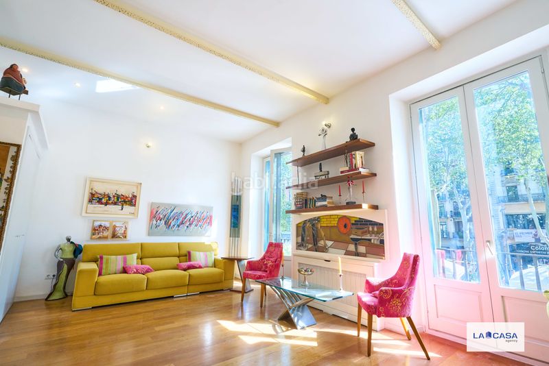 Foto a9f0020c-4f3a-463b-8a2c-560bf4770b64. Pis a Raval Barcelona