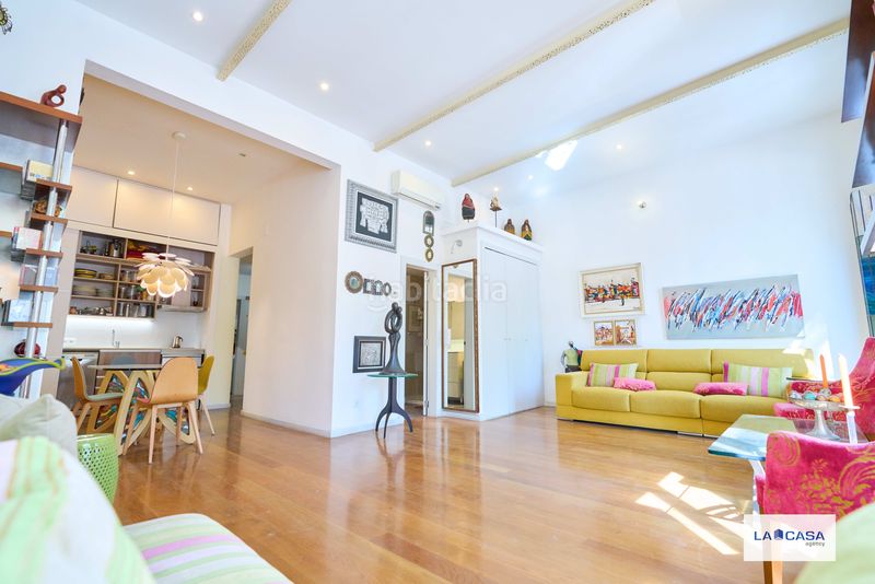 Foto ced25b72-3489-49b9-b0e1-a0d5826fe31a. Pis a Raval Barcelona