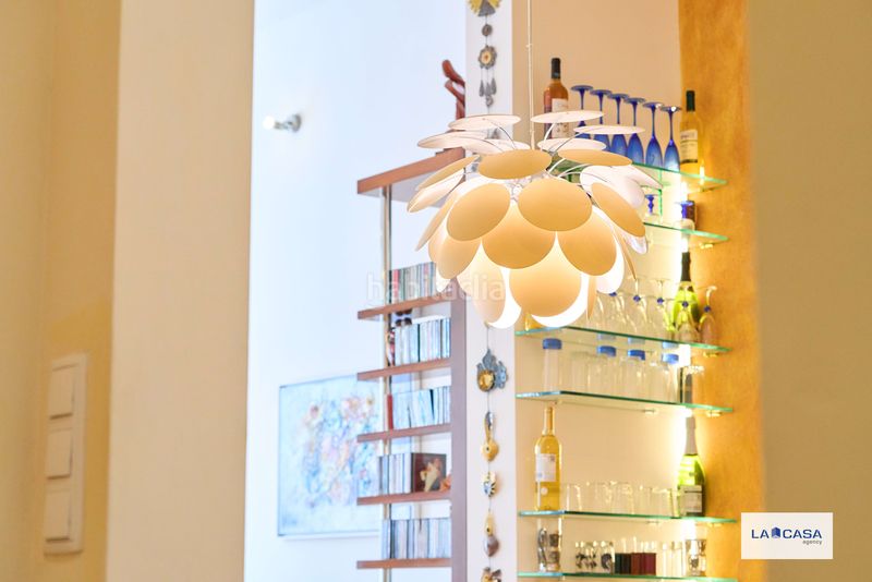 Foto df8d677a-f42e-40cd-ab55-18c61dd9e8b8. Pis a Raval Barcelona