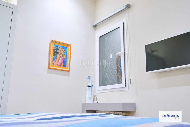 Foto edc4e0e3-67e2-4ec1-bc70-d87a1e02fd3a. Pis a Raval Barcelona