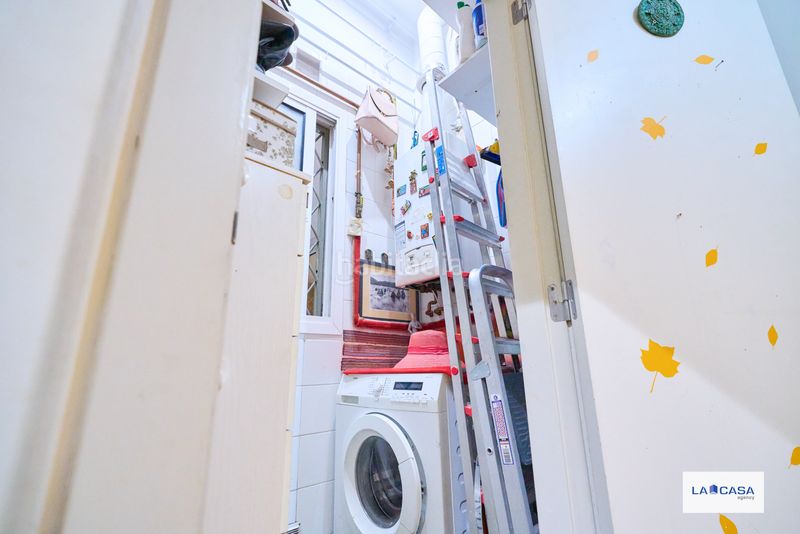 Foto f74175cd-b1bf-4230-916a-ad54b384343b. Pis a Raval Barcelona