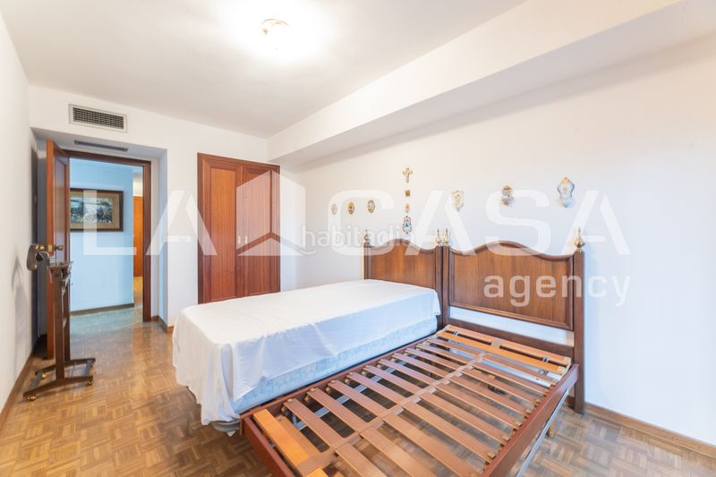 Foto 3e5d7b30-a281-4852-91de-f6c285250fe6. Pis a Ciutat Jardí Valencia