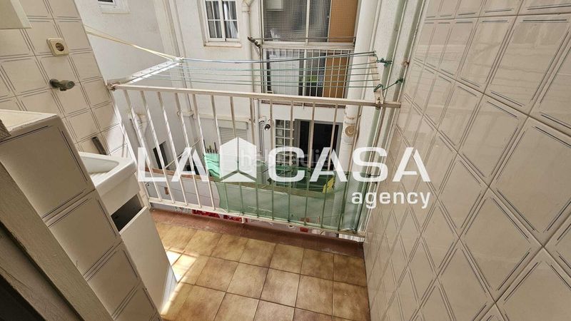 Foto b95a7788-7754-4381-afbc-a795f4c916c6. Pis a Prosperitat Barcelona