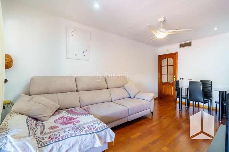 Foto f20e19ae-55a0-4a85-b22e-0352436cd30f. Pis a Centre Castelldefels