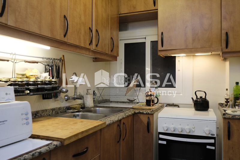 Foto 3e749761-afeb-4a80-ab79-bd6a2a758473. Pis a Turó de la Peira Barcelona