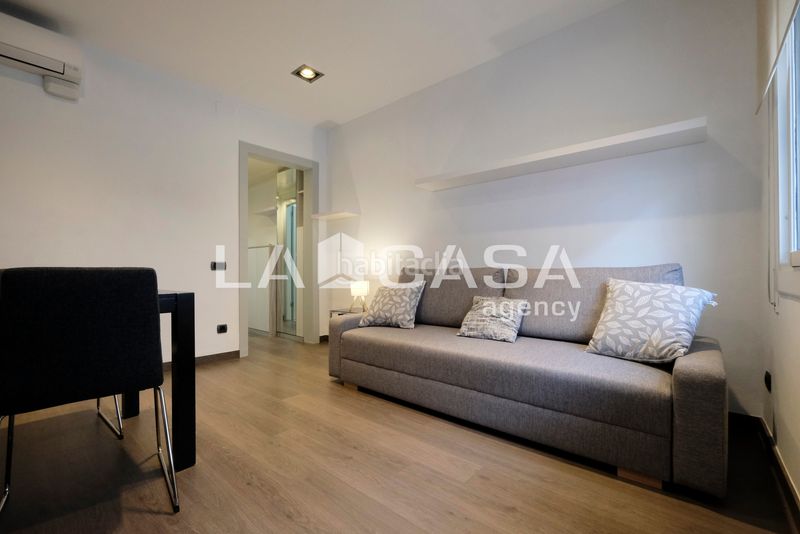 Foto 5c8000bd-087f-45c1-bff5-21753290fa46. Pis a Vilapicina - Torre Llobeta Barcelona
