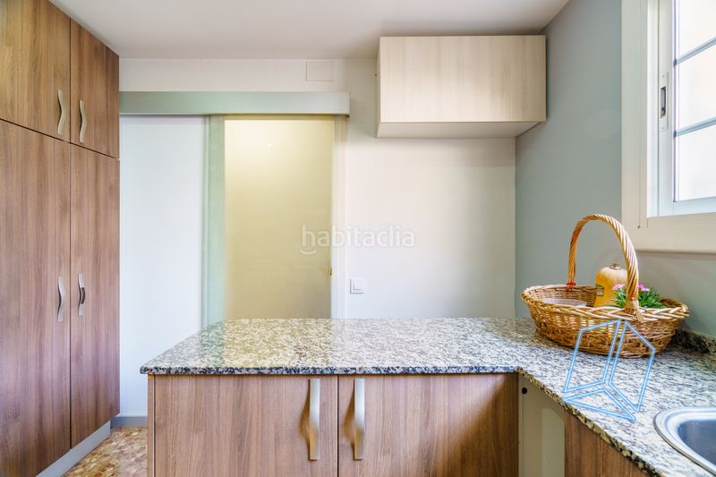 Foto ab72d5ed-a6d6-4f96-a4e3-92831d844361. Pis a Diagonal-Colomeres Gavà