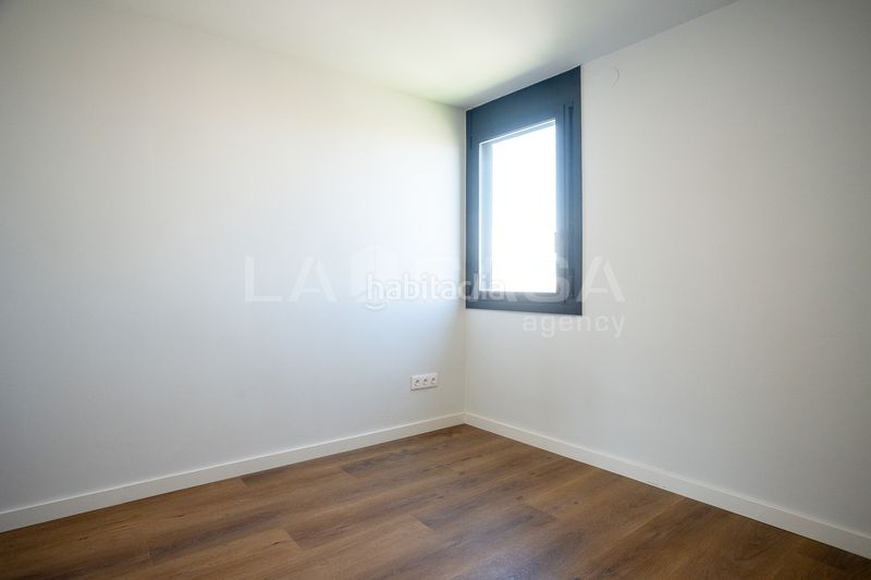 Foto a6fbf938-3f05-4f63-9627-f006729ac5cc. Àtic amb calefacció a Besòs - Maresme Barcelona