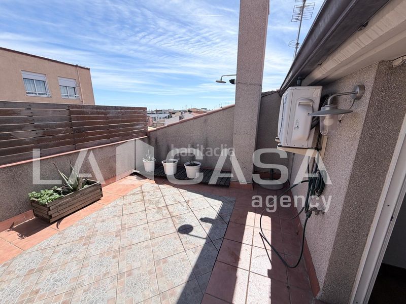 Foto 5e053856-9282-4242-a7c1-418a5e3ac040. Àtic amb calefacció aparcament a Can Rull Sabadell