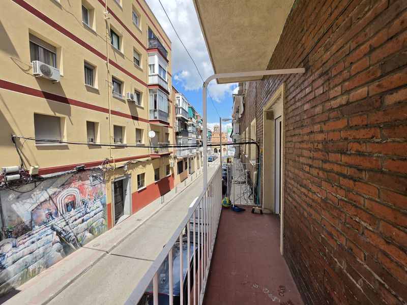 Foto b567f632-7c06-4280-b468-694f2341688b. Piso en Vista Alegre Madrid