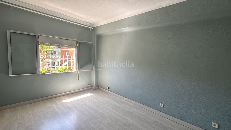 Foto b5298f9d-8803-488d-8f40-48ae7ad68c13. Piso en Vista Alegre Madrid