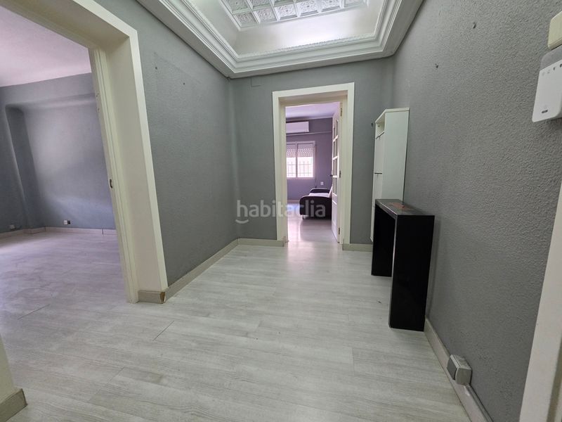 Foto f9bfe1c2-d551-46c6-888b-87927bd54deb. Piso en Vista Alegre Madrid