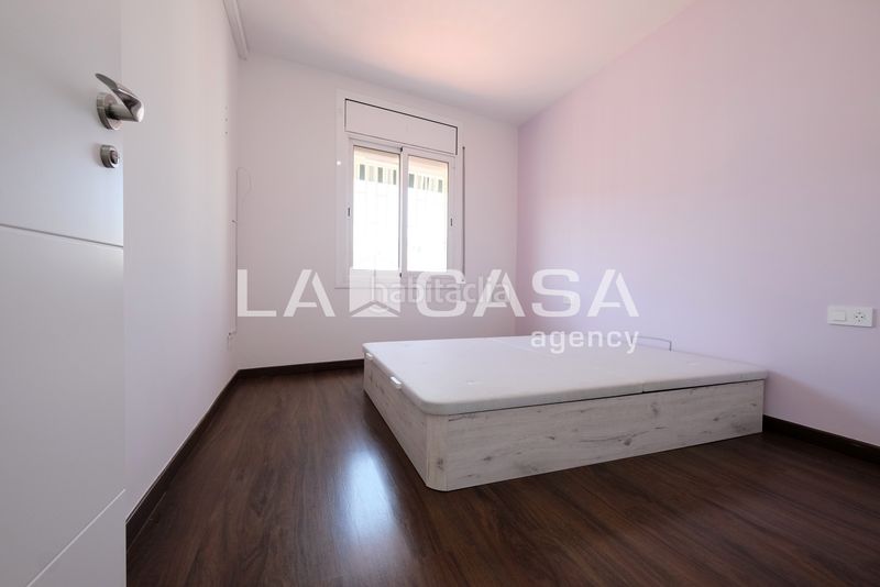 Foto 03f90d63-e07d-47e0-904e-a74614cf0464. Àtic a Vilapicina - Torre Llobeta Barcelona