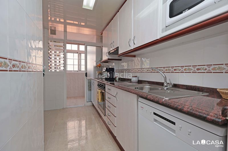 Foto e85c1bd9-8930-4532-920c-f7c41b411667. Pis a Can Vidalet Esplugues de Llobregat