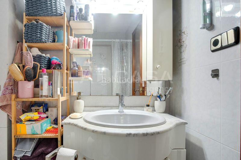 Foto f12d952b-38d7-4ba4-8483-25033c02cae2. Pis amb aparcament a Besòs - Maresme Barcelona