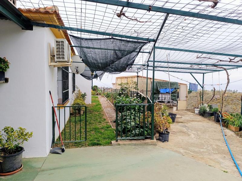 Foto 0c33b518-a3c3-420f-8b1a-5655494d28ca. Chalet casa de campo en Camino Viejo de Málaga Vélez - Málaga