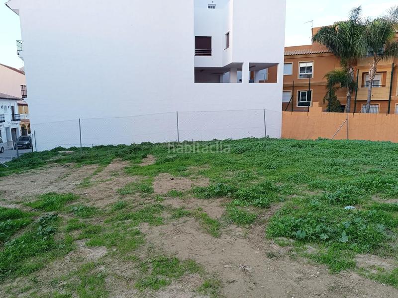 Foto 3138c7af-9d64-4421-afc4-ef1a03add5a7. Terreno residencial solar urbano. zona tranquila. fácil aparcamiento. en Alhaurín el Grande