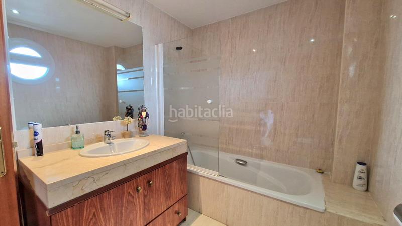 Foto 04d52aa2-c859-482d-b89a-7d2bbae190ee. Piso en Los Álamos Torremolinos