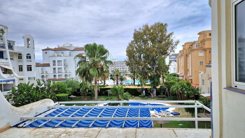 Foto ea224ed8-65f3-4f3c-abb5-62dd3cec38f2. Piso en Los Álamos Torremolinos