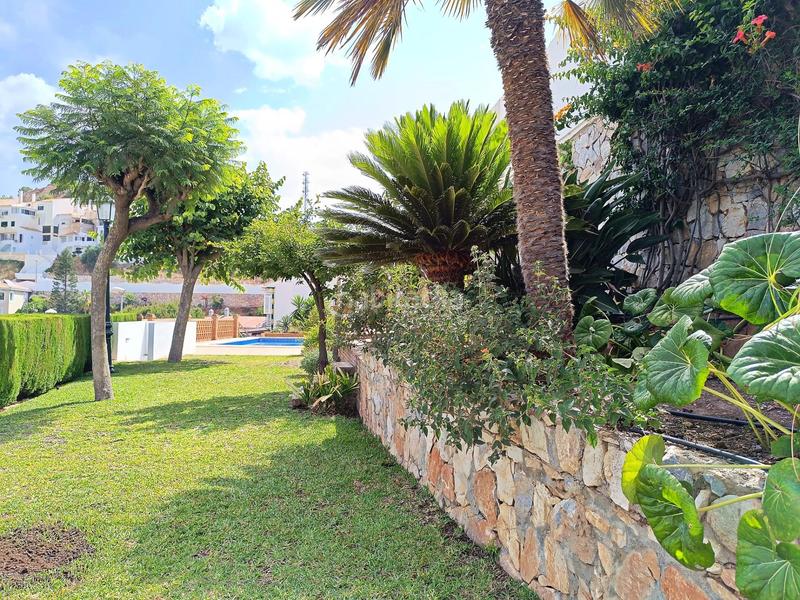 Foto 0480a6a9-734d-45d1-b8b7-176bf0c66e79. Chalet avec chauffage parking piscine dans El Candado Málaga