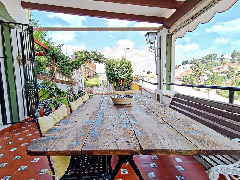 Foto 0a3dba08-953e-4075-9c4a-376a7ae3c3fe. Chalet avec chauffage parking piscine dans El Candado Málaga