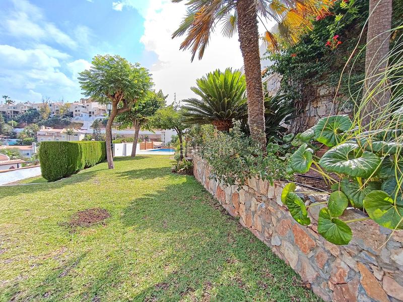 Foto 4bb9f036-6265-4b8d-a8de-faf369c50406. Chalet avec chauffage parking piscine dans El Candado Málaga