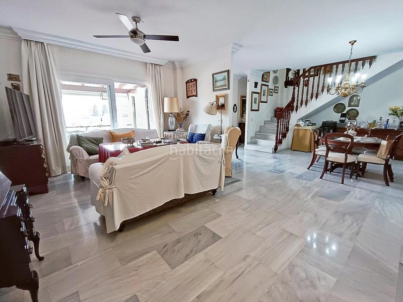 Foto 91a6dc4f-57c1-46c4-b8ff-8c23f4ffc002. Chalet avec chauffage parking piscine dans El Candado Málaga