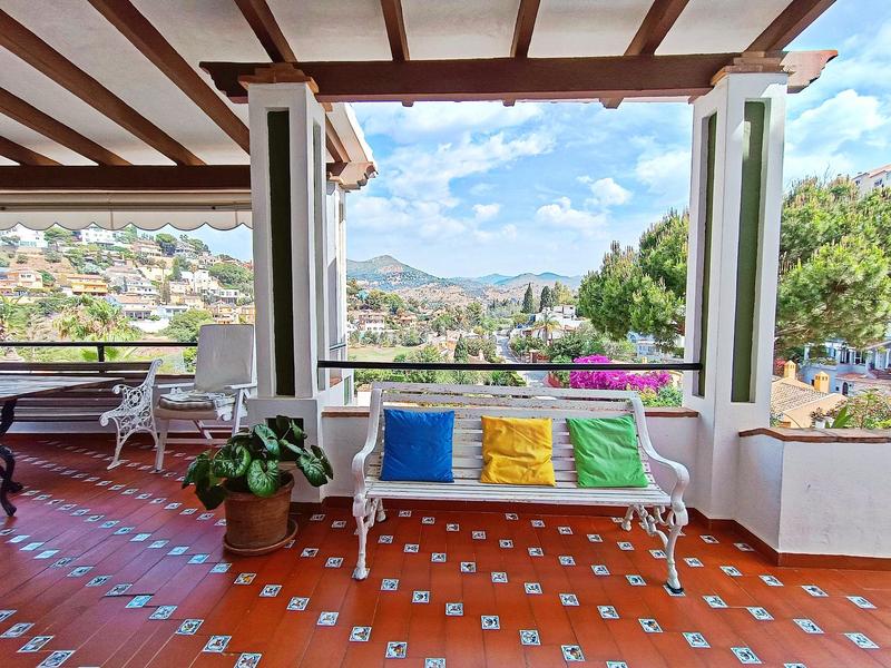 Foto d8570bd4-05c7-4940-aba8-a9ecac6348fe. Chalet avec chauffage parking piscine dans El Candado Málaga