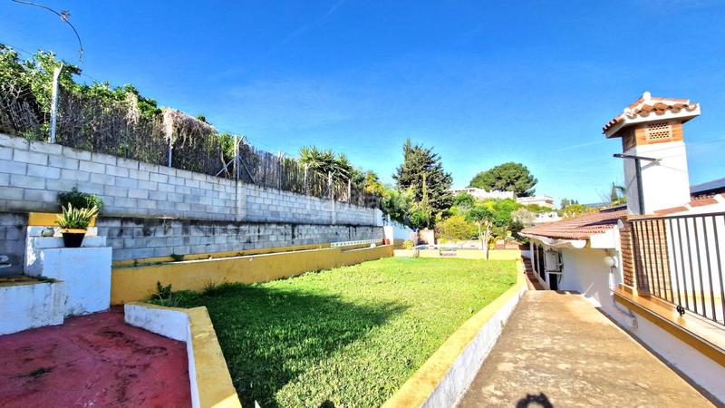 Foto 0ad096aa-b157-4253-9a3c-eb92edb11199. Chalet mit parking pool in El Romeral-Peñón de Zapata Alhaurín de la Torre