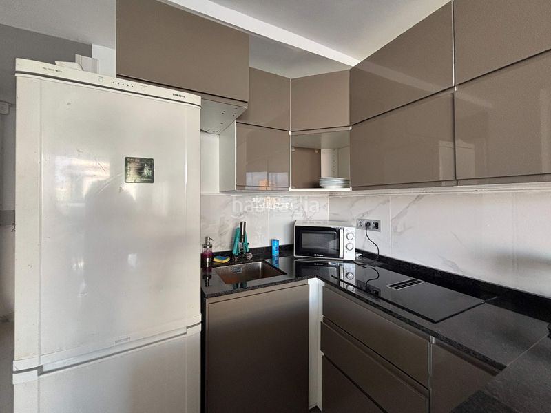 Foto 9da63198-fe5f-418c-a489-3d4a3e9066d9. Apartament a calle malaga 1 a Castillo Sohail - Myramar Fuengirola